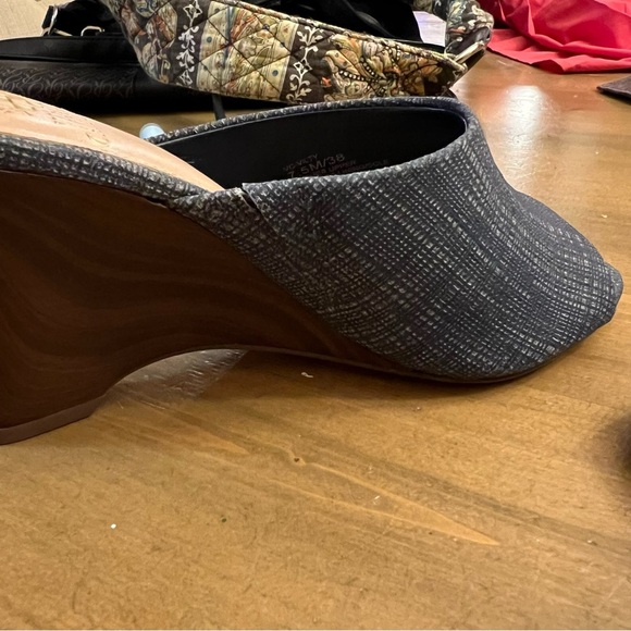 Vince Camuto Vilty Linen Sculpted Wedges Size 7.5 - Picture 6 of 6